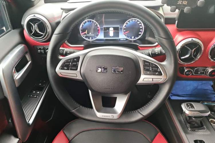 Used BAIC Off-Road BJ40 2023 2.0T Automatic Four-Wheel Drive Urban Hunter Edition Chivalrous Type Steering Wheel