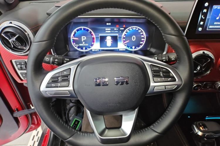 Used BAIC Off-Road BJ40 2023 2.0D Automatic Four-Wheel Drive Blade Hero Edition Adventurer Type Steering Wheel