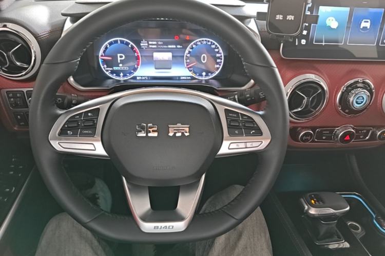 Used BAIC Off-Road BJ40 2023 2.0D Automatic Four-Wheel Drive Blade Hero Edition Adventurer Type Steering Wheel