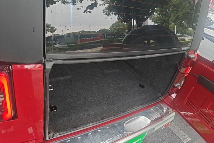 Used BAIC Off-Road BJ40 2023 2.0T Automatic Four-Wheel Drive Urban Hunter Edition Chivalrous Type Trunk