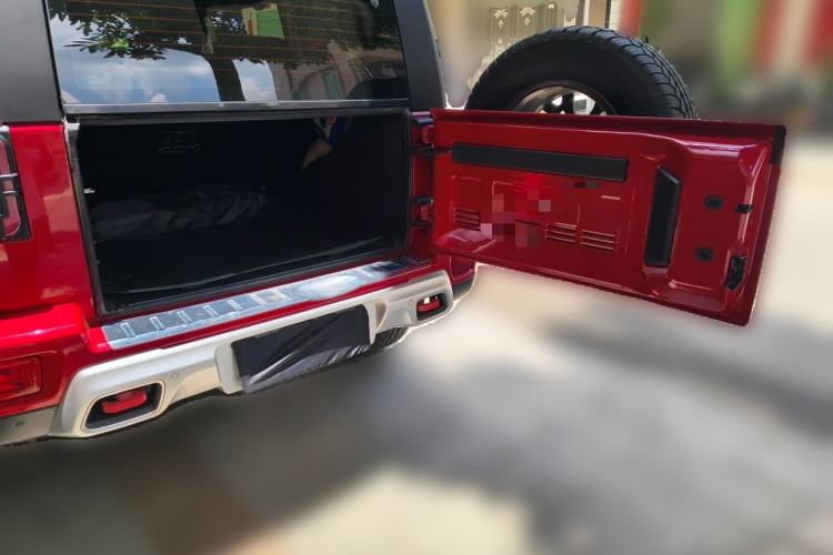 Used BAIC Off-Road BJ40 2023 2.0T Automatic Four-Wheel Drive Urban Hunter Edition Chivalrous Type Trunk