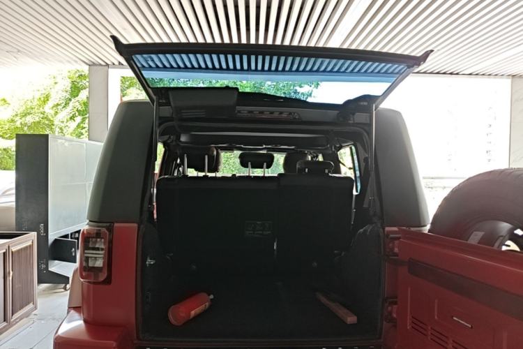 Used BAIC Off-Road BJ40 2023 2.0D Automatic Four-Wheel Drive Blade Hero Edition Adventurer Type Trunk