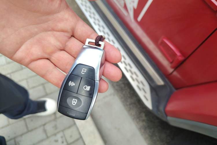 Used BAIC Off-Road BJ40 2023 2.0D Automatic Four-Wheel Drive Blade Hero Edition Adventurer Type (with Front and Rear Electronic Locks) Vehicle Key