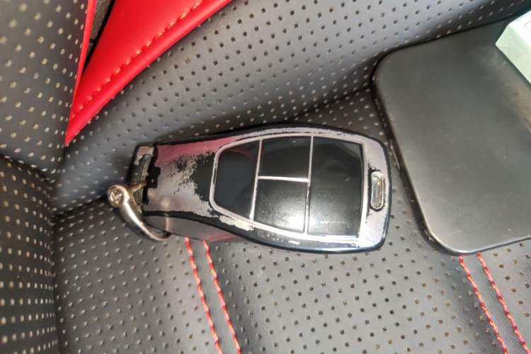 Used BAIC Off-Road BJ40 2023 2.0T Automatic Four-Wheel Drive Urban Hunter Edition Chivalrous Type Vehicle Key