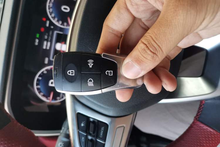 Used BAIC Off-Road BJ40 2023 2.0T Automatic Four-Wheel Drive Urban Hunter Edition Chivalrous Type Vehicle Key