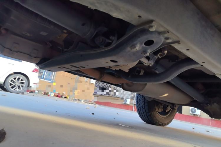 Used BAIC Off-Road BJ40 2023 2.0T Automatic Four-Wheel Drive Ring of the Tower Champion Edition Chassis Front Left