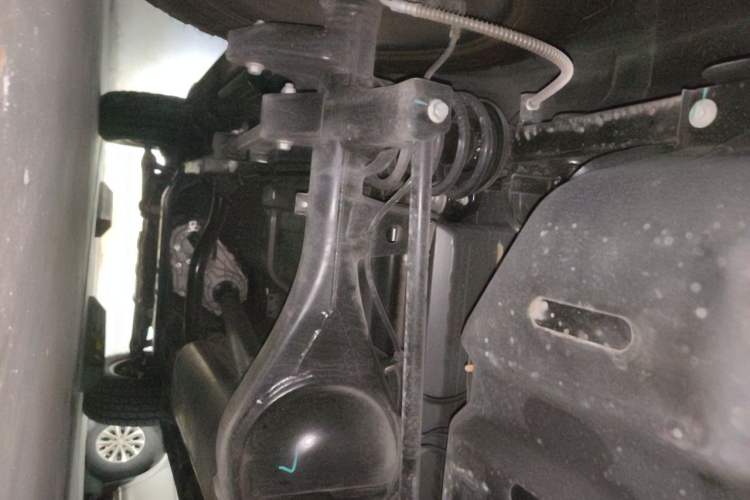 Used BAIC Off-Road BJ40 2023 2.0T Automatic Four-Wheel Drive Ring of the Tower Champion Edition Chassis Rear