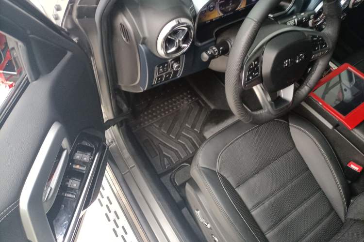 Used BAIC Off-Road BJ40 2023 2.0T Automatic Four-Wheel Drive Ring of the Tower Champion Edition Driver Seat