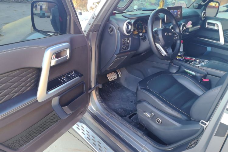Used BAIC Off-Road BJ40 2023 2.0T Automatic Four-Wheel Drive Ring of the Tower Champion Edition Driver Seat