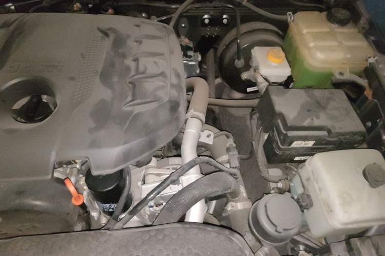 Used BAIC Off-Road BJ40 2023 2.0T Automatic Four-Wheel Drive Ring of the Tower Champion Edition Engine Bay Left