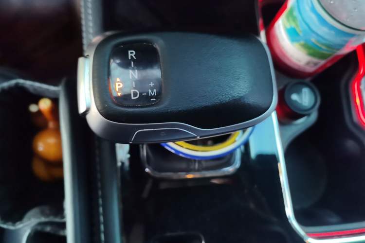 Used BAIC Off-Road BJ40 2023 2.0T Automatic Four-Wheel Drive Ring of the Tower Champion Edition Gear Lever