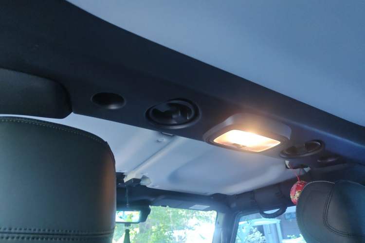Used BAIC Off-Road BJ40 2023 2.0T Automatic Four-Wheel Drive Ring of the Tower Champion Edition Headliner