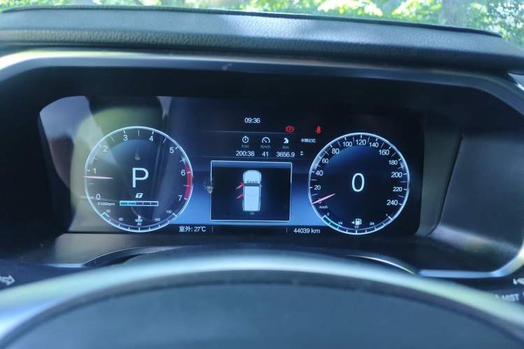 Used BAIC Off-Road BJ40 2023 2.0T Automatic Four-Wheel Drive Ring of the Tower Champion Edition Instrument Cluster