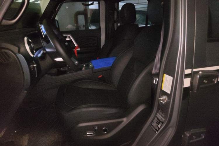 Used BAIC Off-Road BJ40 2023 2.0T Automatic Four-Wheel Drive Ring of the Tower Champion Edition Left Front Seat