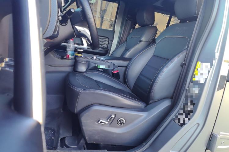 Used BAIC Off-Road BJ40 2023 2.0T Automatic Four-Wheel Drive Ring of the Tower Champion Edition Left Front Seat