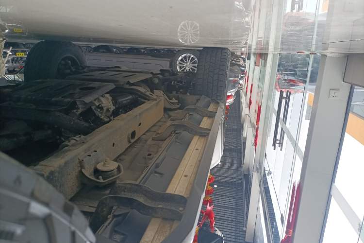 Used BAIC Off-Road BJ40 2023 2.0T Automatic Four-Wheel Drive Ring of the Tower Champion Edition Left Side Sill