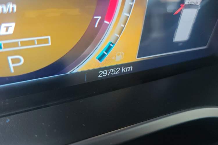 Used BAIC Off-Road BJ40 2023 2.0T Automatic Four-Wheel Drive Ring of the Tower Champion Edition Odometer Close Up