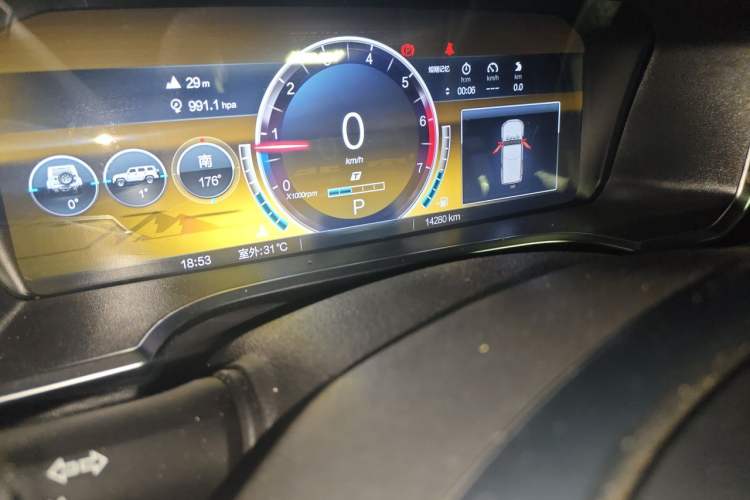 Used BAIC Off-Road BJ40 2023 2.0T Automatic Four-Wheel Drive Ring of the Tower Champion Edition Odometer Close Up