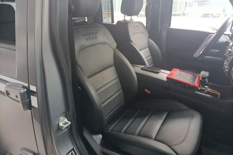 Used BAIC Off-Road BJ40 2023 2.0T Automatic Four-Wheel Drive Ring of the Tower Champion Edition Right Front Seat