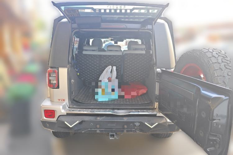 Used BAIC Off-Road BJ40 2023 2.0D Automatic Four-Wheel Drive Blade Hero Edition Adventurer Type Trunk