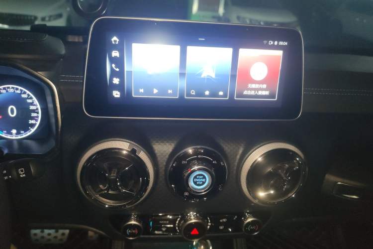 Used BAIC Off-Road BJ40 2023 2.0D Automatic Four-Wheel Drive Blade Hero Edition Adventurer Type Audio And AC Panel