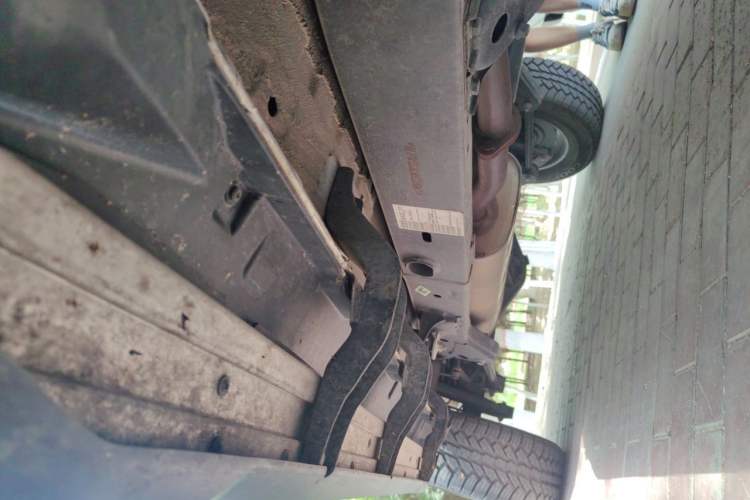 Used BAIC Off-Road BJ40 2023 2.0T Automatic Four-Wheel Drive Urban Hunter Edition Chivalrous Type Chassis Front Right