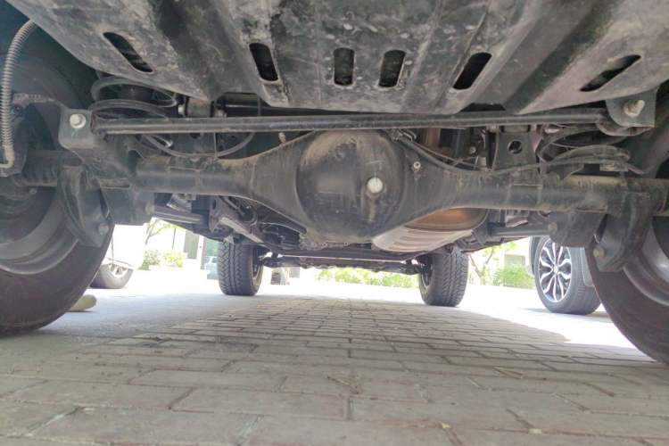 Used BAIC Off-Road BJ40 2023 2.0T Automatic Four-Wheel Drive Urban Hunter Edition Chivalrous Type Chassis Rear