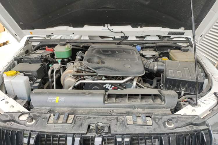 Used BAIC Off-Road BJ40 2023 2.0D Automatic Four-Wheel Drive Blade Hero Edition Adventurer Type Engine Bay