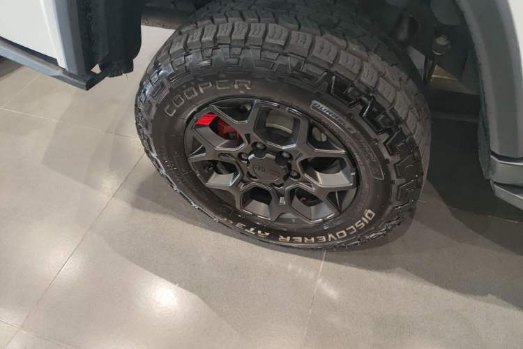 Used BAIC Off-Road BJ40 2023 2.0D Automatic Four-Wheel Drive Blade Hero Edition Adventurer Type Exterior 5