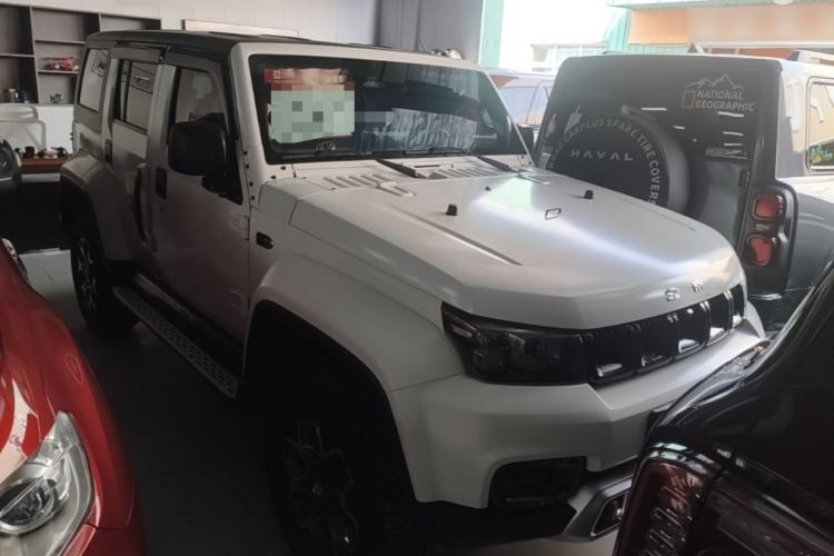 Used BAIC Off-Road BJ40 2023 2.0D Automatic Four-Wheel Drive Blade Hero Edition Adventurer Type Front Right 45 Deg