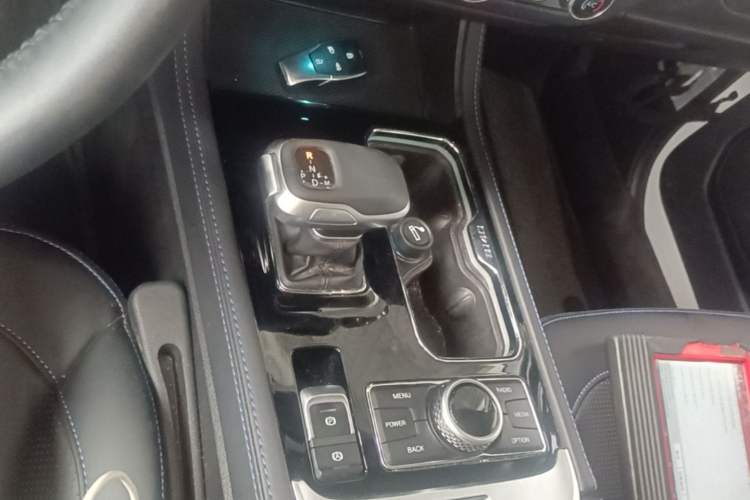 Used BAIC Off-Road BJ40 2023 2.0T Automatic Four-Wheel Drive Urban Hunter Edition Chivalrous Type Gear Lever