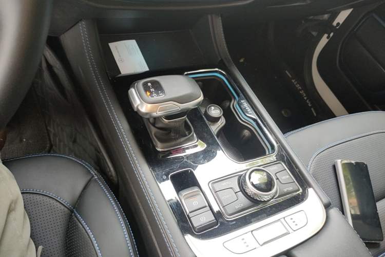 Used BAIC Off-Road BJ40 2023 2.0D Automatic Four-Wheel Drive Blade Hero Edition Adventurer Type Gear Lever