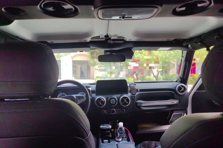 Used BAIC Off-Road BJ40 2023 2.0T Automatic Four-Wheel Drive Urban Hunter Edition Chivalrous Type Headliner