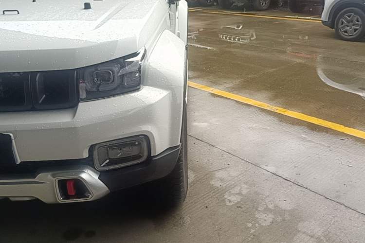 Used BAIC Off-Road BJ40 2023 2.0T Automatic Four-Wheel Drive Urban Hunter Edition Chivalrous Type Left Front Headlight