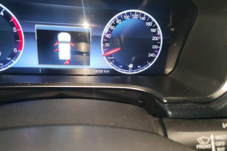 Used BAIC Off-Road BJ40 2023 2.0D Automatic Four-Wheel Drive Blade Hero Edition Adventurer Type Odometer Close Up