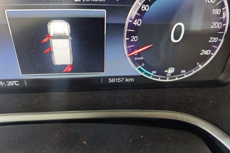 Used BAIC Off-Road BJ40 2023 2.0D Automatic Four-Wheel Drive Blade Hero Edition Adventurer Type Odometer Close Up