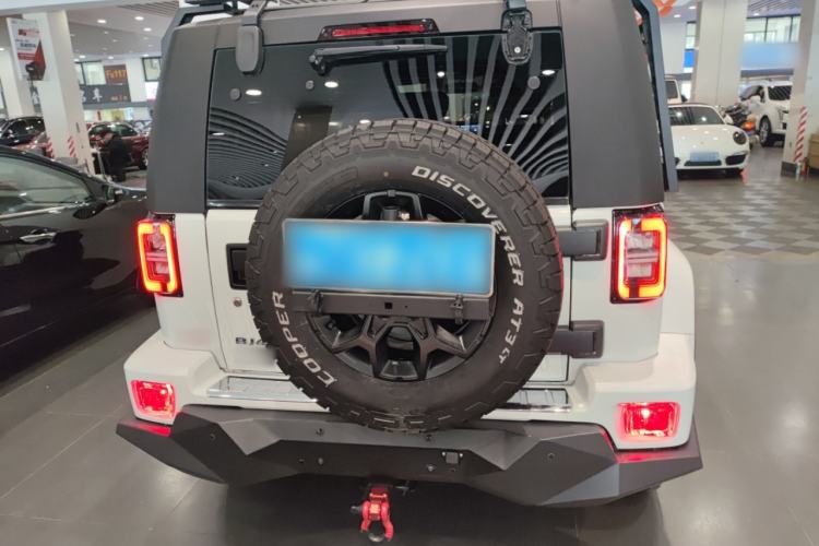 Used BAIC Off-Road BJ40 2023 2.0D Automatic Four-Wheel Drive Blade Hero Edition Adventurer Type Rear