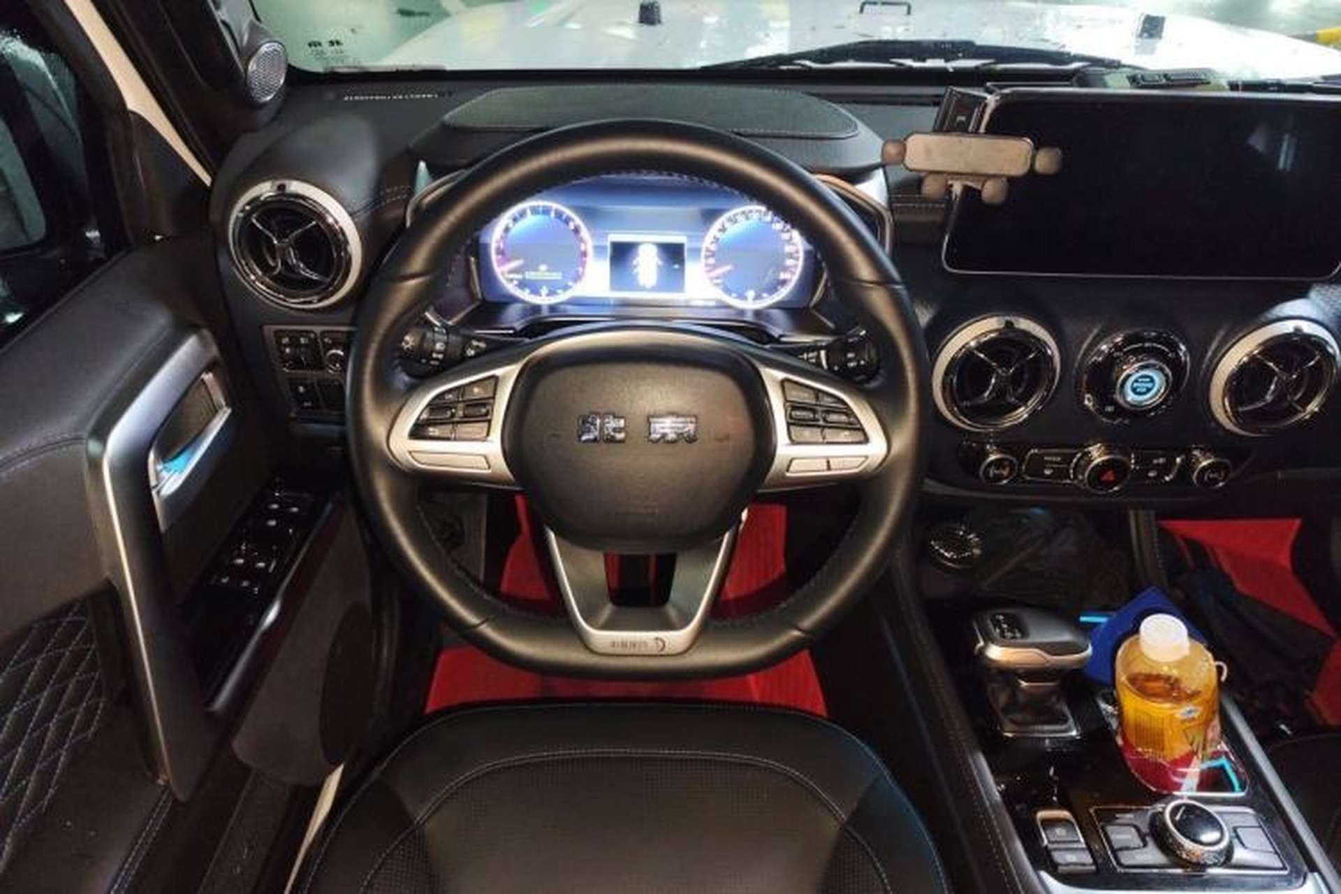 Used BAIC Off-Road BJ40 2023 2.0T Automatic Four-Wheel Drive Urban Hunter Edition Chivalrous Type Steering Wheel