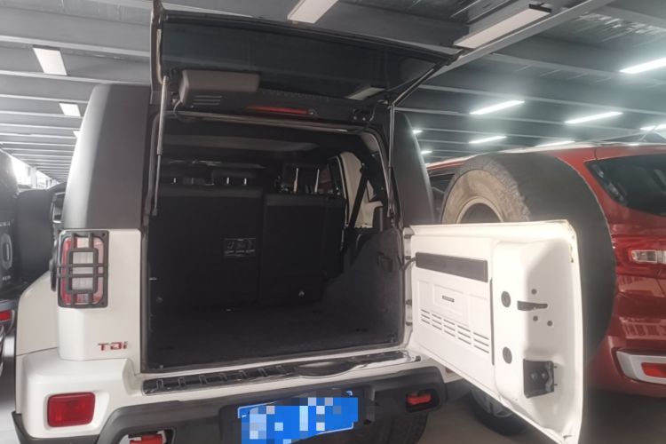 Used BAIC Off-Road BJ40 2023 2.0D Automatic Four-Wheel Drive Blade Hero Edition Adventurer Type Trunk