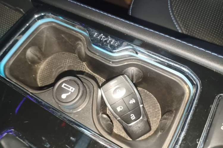 Used BAIC Off-Road BJ40 2023 2.0D Automatic Four-Wheel Drive Blade Hero Edition Adventurer Type Vehicle Key