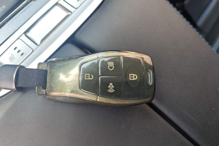 Used BAIC Off-Road BJ40 2023 2.0D Automatic Four-Wheel Drive Blade Hero Edition Adventurer Type Vehicle Key