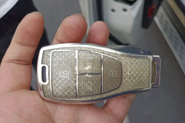 Used BAIC Off-Road BJ40 2023 2.0D Automatic Four-Wheel Drive Blade Hero Edition Adventurer Type Vehicle Key