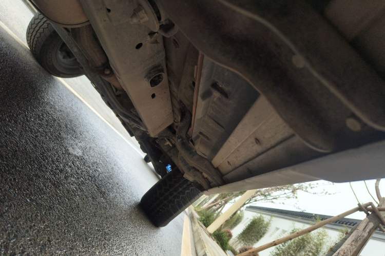 Used BAIC Off-Road BJ40 2023 2.0T Automatic Four-Wheel Drive Urban Hunter Edition Chivalrous Type Chassis Rear Right