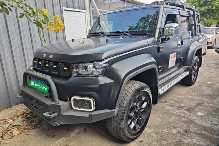 BAIC Off-Road BJ40 2024 2.0D Blade Hero Glory Edition