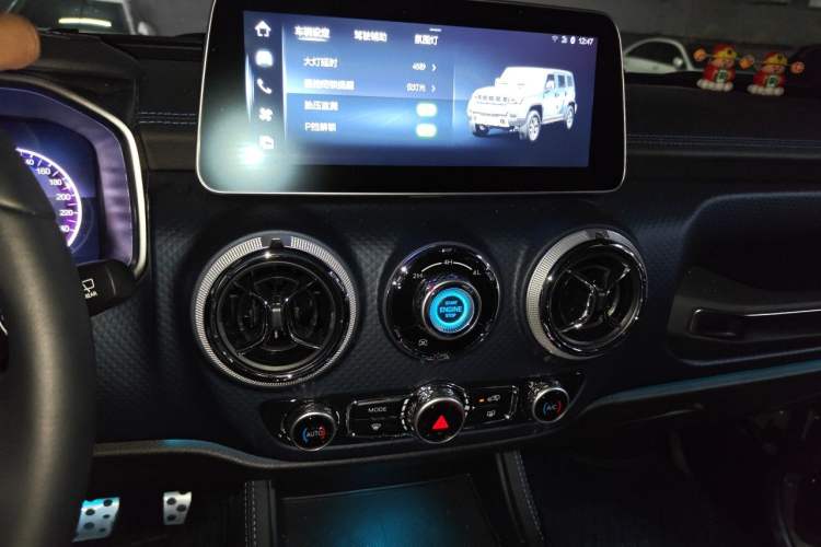 Used BAIC Off-Road BJ40 2024 2.0T Urban Hunter Honor Edition Audio And AC Panel