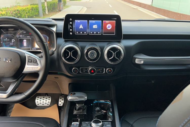 Used BAIC Off-Road BJ40 2024 2.0T Urban Hunter Honor Edition Audio And AC Panel