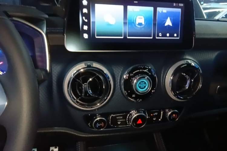 Used BAIC Off-Road BJ40 2024 2.0T Urban Hunter Honor Edition Audio And AC Panel