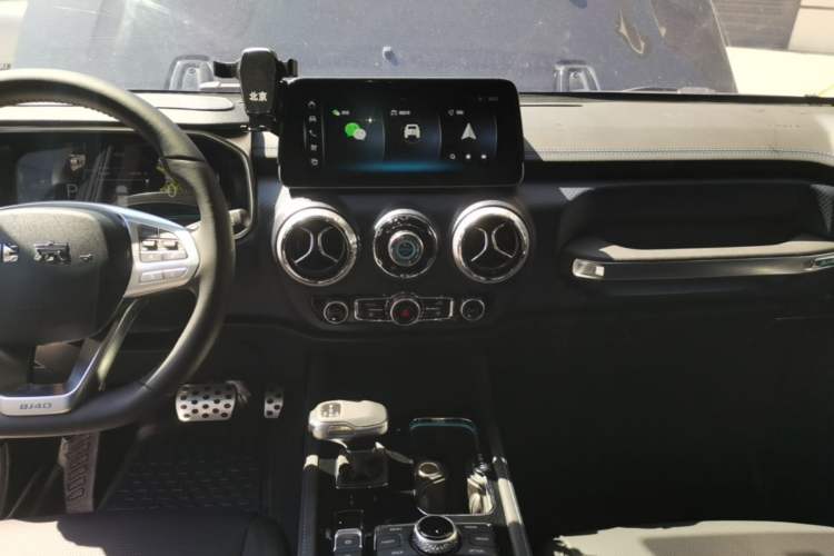Used BAIC Off-Road BJ40 2024 2.0T Urban Hunter Honor Edition Audio And AC Panel