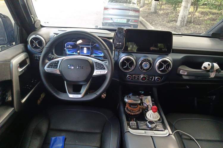Used BAIC Off-Road BJ40 2024 2.0T Urban Hunter Honor Edition Center Console
