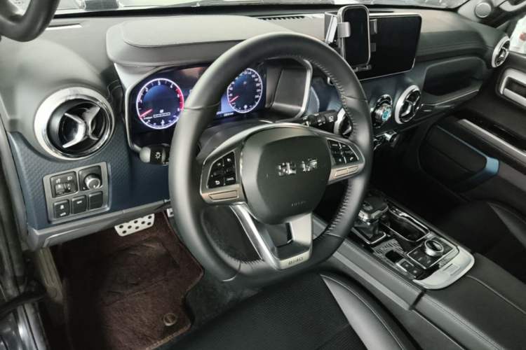 Used BAIC Off-Road BJ40 2024 2.0D Blade Hero Glory Edition Center Console